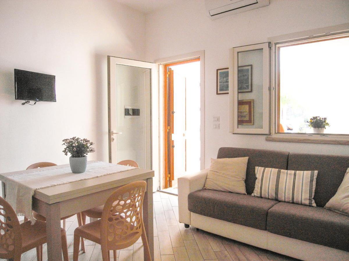 Appartamenti Via Corfù - Le vie di Omero Torre dell'Orso Extérieur photo